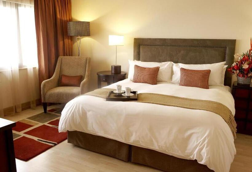 اتاق استاندارد با تخت بزرگ, The Federal Palace Hotel & Casino