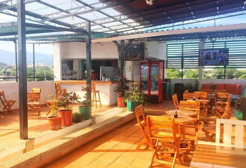 اتاق استاندارد, Bacano Hostel