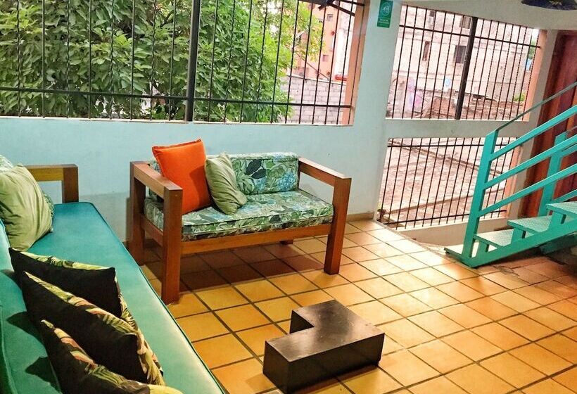 اتاق استاندارد, Bacano Hostel