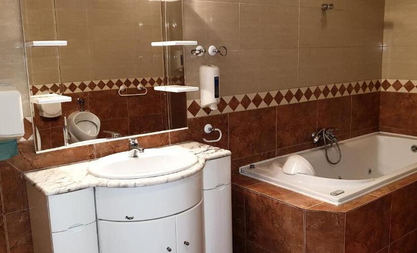 اتاق لوکس, Etna   Hostel  Noclegi Rzeszów