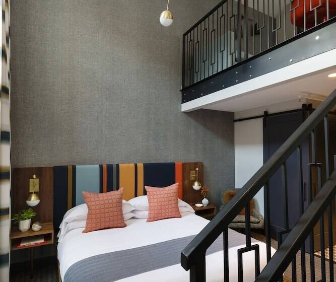 带大床的套房, The Hotel Salem