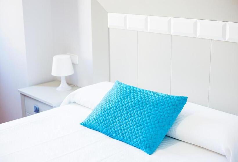 带1个卧室的带海景的公寓, Apartamentos Villa Zoila Baiona