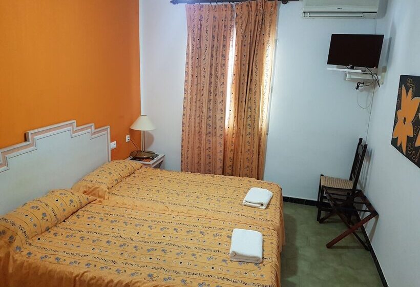 Номер Стандарт, Hostal Los Arcos