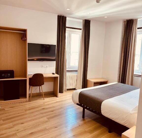 غرفة سوبيريور, Hostal Sol Square Madrid
