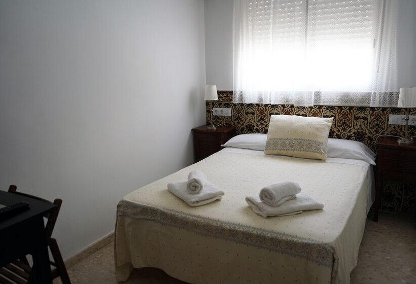 اتاق استاندارد, Hostal Trafalgar