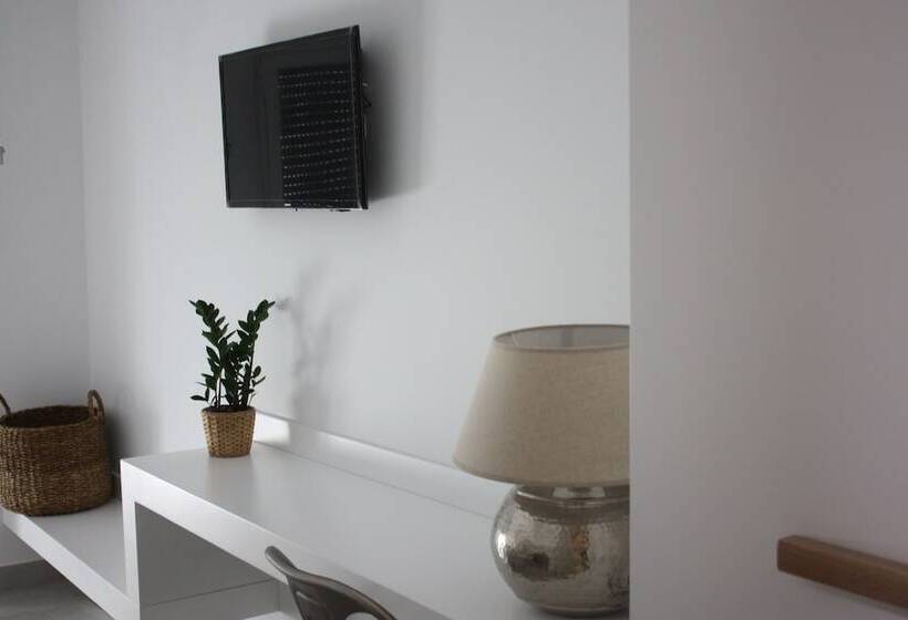 اتاق لوکس, Hostal Cervantes Playa