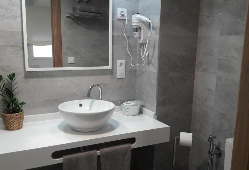 اتاق سوپریور یک تخته, Hostal Cervantes Playa