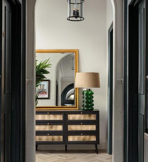اتاق استاندارد, Brayford House Carholme Road