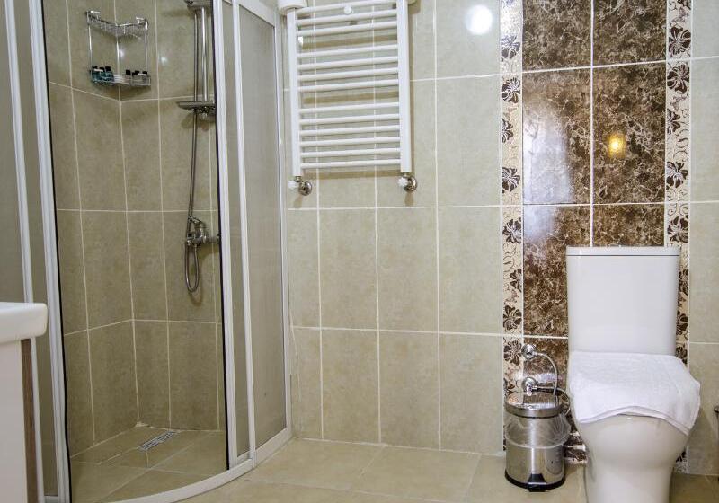 اتاق لوکس چهار تخته, Paris Garden Hotel Istanbul