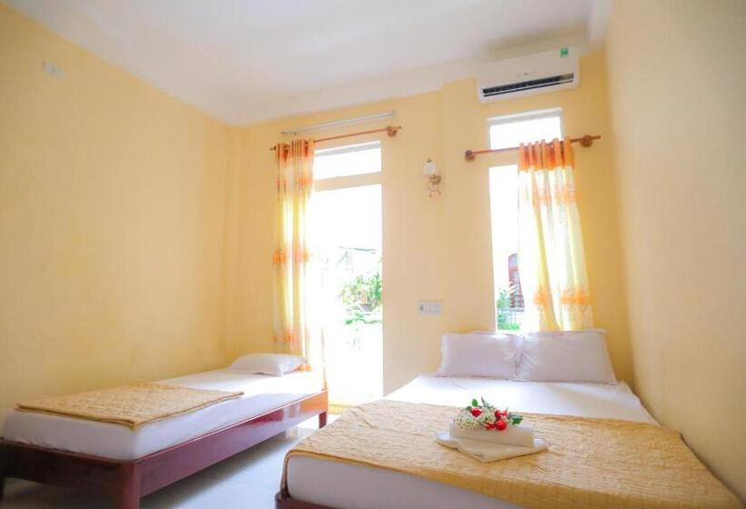 اتاق استاندارد سه نفره, Sea Homestay
