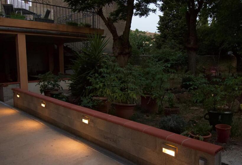 آپارتمان 1 خوابه با چشم‌انداز باغ, Art Home Bnb