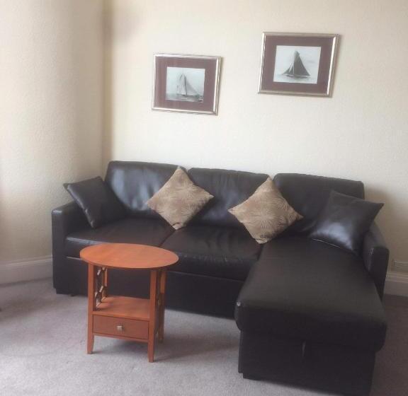سوییت با چشم‌انداز دریا, Commodore Guesthouse, Seaside Holiday Suites