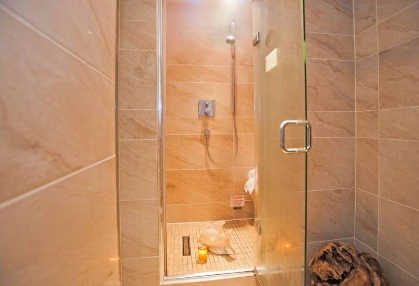 اتاق لوکس, Windermere Boutique Hotel Spa Suites & Hot Tubs