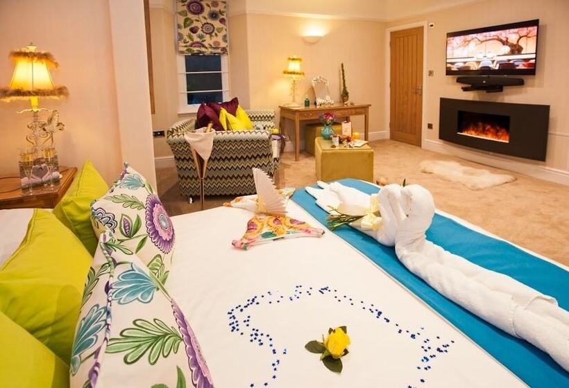 اتاق لوکس, Windermere Boutique Hotel Spa Suites & Hot Tubs