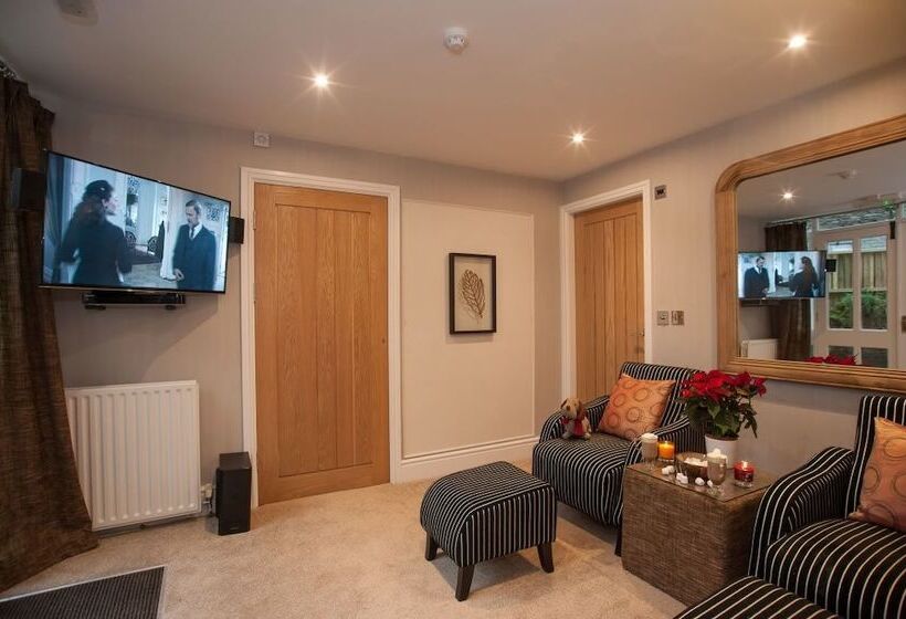 سوییت لوکس, Windermere Boutique Hotel Spa Suites & Hot Tubs