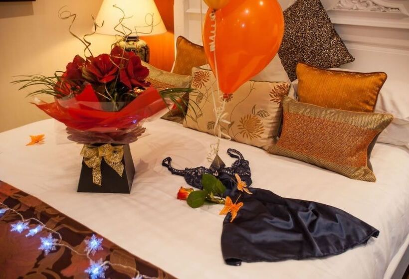 سوییت لوکس, Windermere Boutique Hotel Spa Suites & Hot Tubs