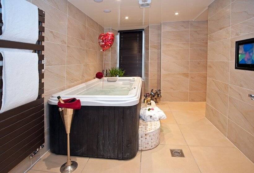 سوییت, Windermere Boutique Hotel Spa Suites & Hot Tubs