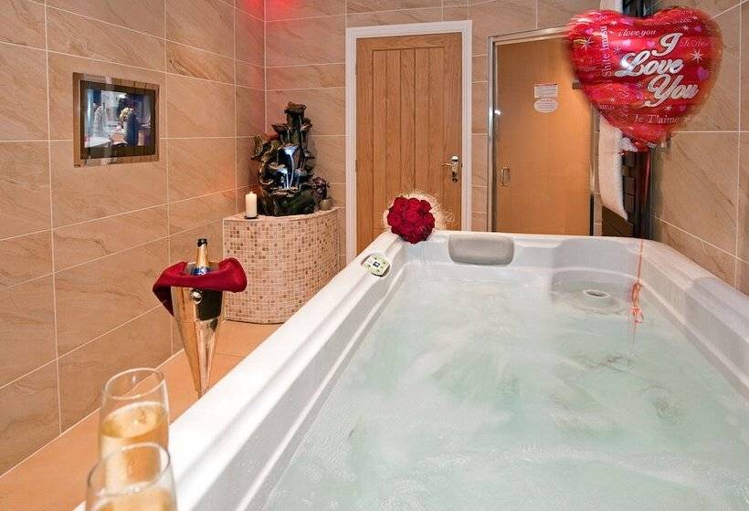 سوییت, Windermere Boutique Hotel Spa Suites & Hot Tubs