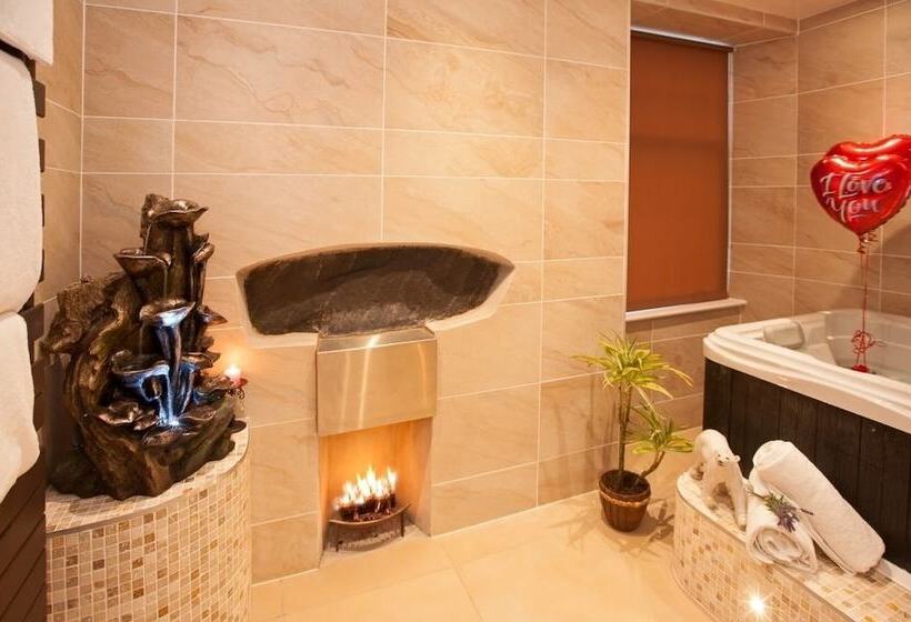 سوییت, Windermere Boutique Hotel Spa Suites & Hot Tubs