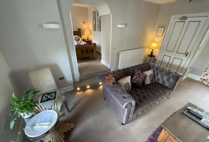 سوییت, Windermere Boutique Hotel Spa Suites & Hot Tubs