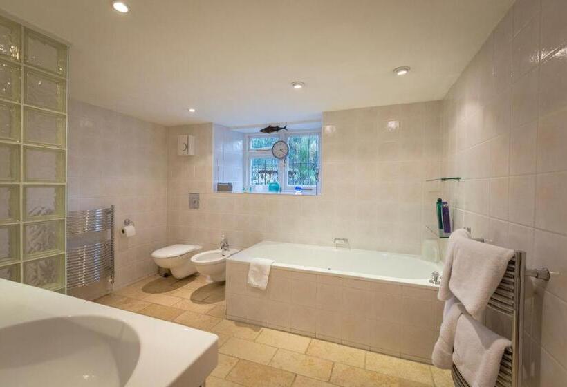 Quarto standard, Grosvenor Villa