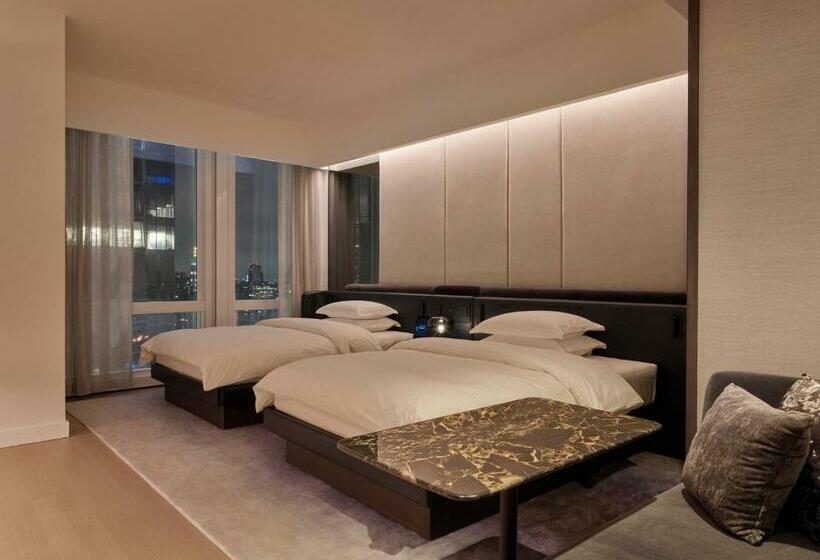 اتاق دلوکس مخصوص معلولین, Equinox Hotel Hudson Yards New York City