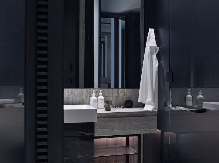اتاق استاندارد برای معلولان, Equinox Hotel Hudson Yards New York City