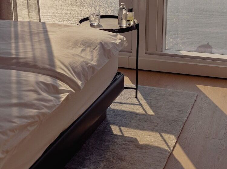 اتاق دلوکس مخصوص معلولین, Equinox Hotel Hudson Yards New York City