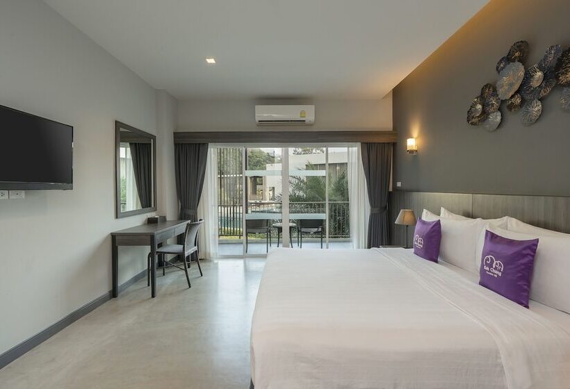 اتاق لوکس با چشمانداز استخر, Koh Chang Paradise Hill