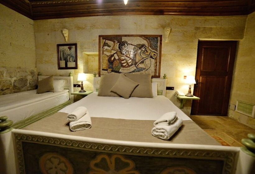 패밀리 룸, Caftan Cave Suites