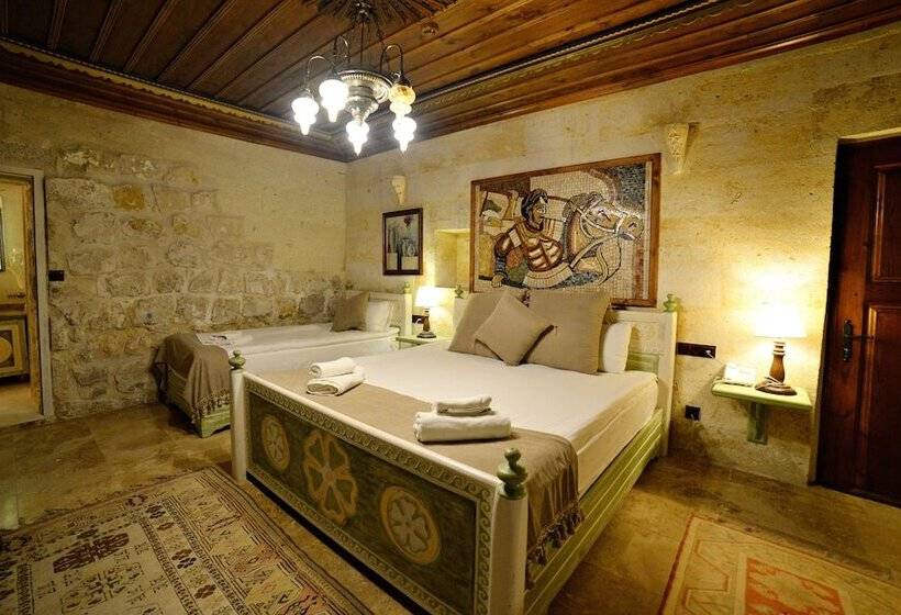 패밀리 룸, Caftan Cave Suites