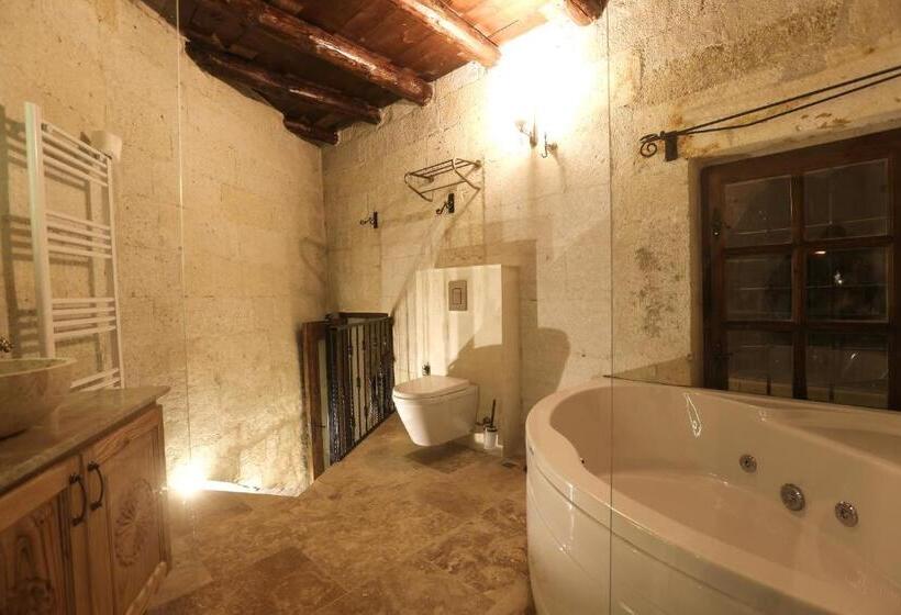 스위트, Caftan Cave Suites
