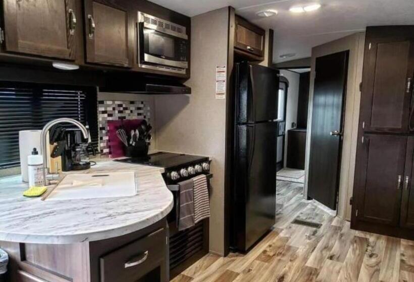 Люкс Повышенной Комфортности, Grand Canyon Rv Glamping