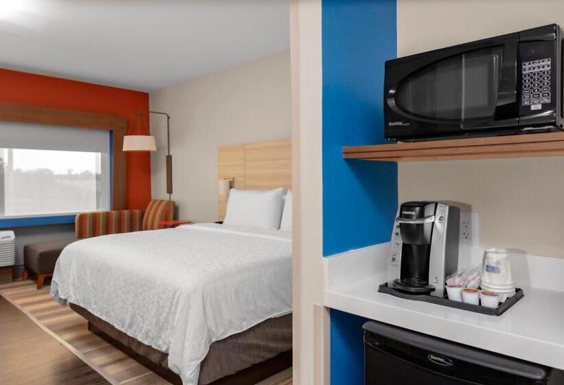 带大床的标准间, Holiday Inn Express & Suites   Wilmington West   Medical Park, An Ihg