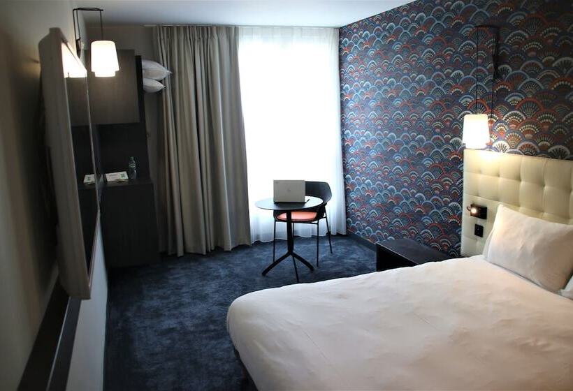 Номер Стандарт, Ibis Styles Puteaux Paris La Defense