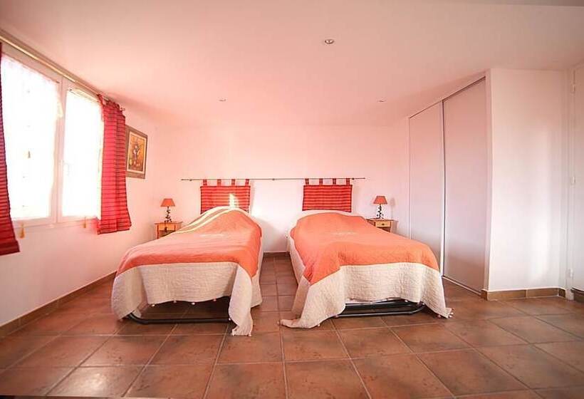 Номер Стандарт, B&b Le Clos Des Vignes Saint Raphael