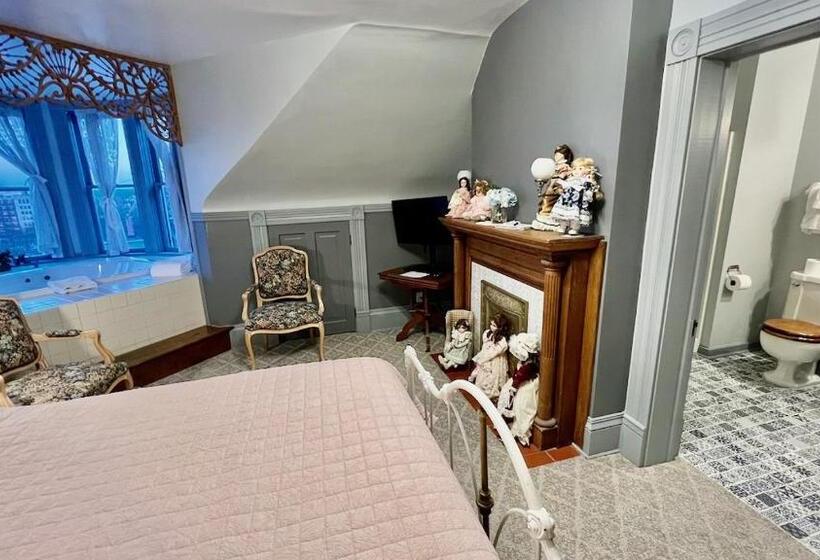 اتاق استاندارد با وان آب گرم, The Hancock House Bed & Breakfast Inn