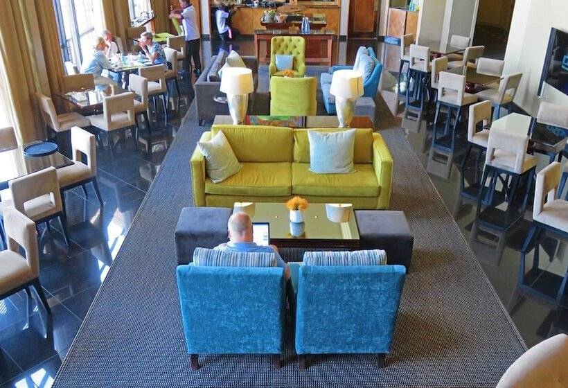 Номер Клуб, Hyatt Regency Johannesburg