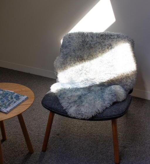 اتاق سوپریور با تخت بزرگ, Moss