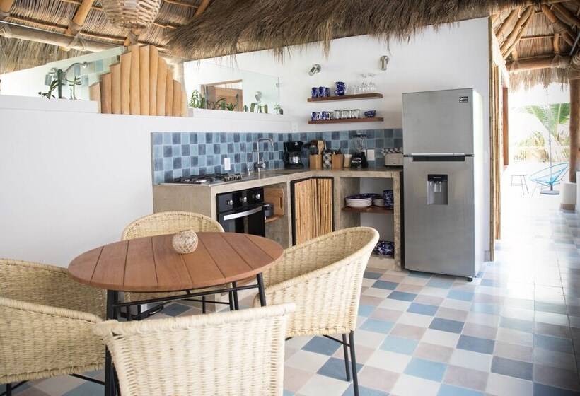 سوئیت پریمیوم, Pal.mar Hotel Tropical