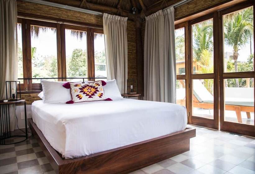 سوئیت پریمیوم, Pal.mar Hotel Tropical