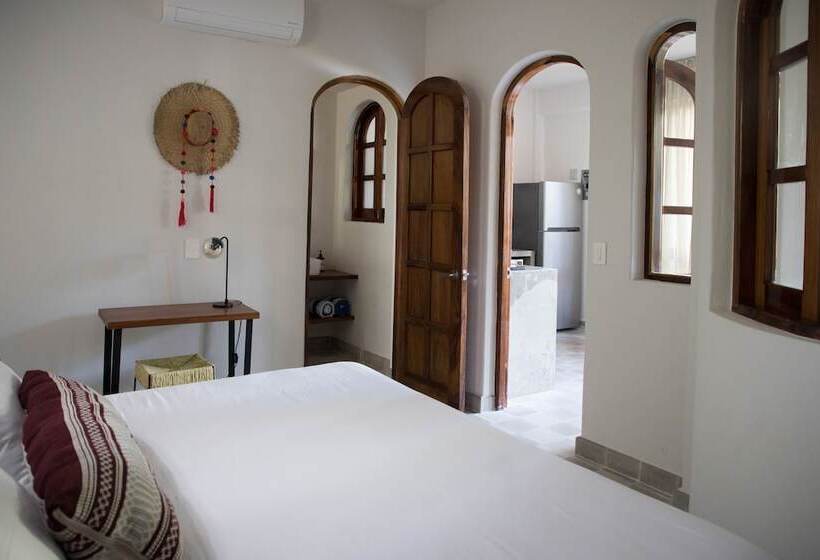 سوئیت راحتی, Pal.mar Hotel Tropical