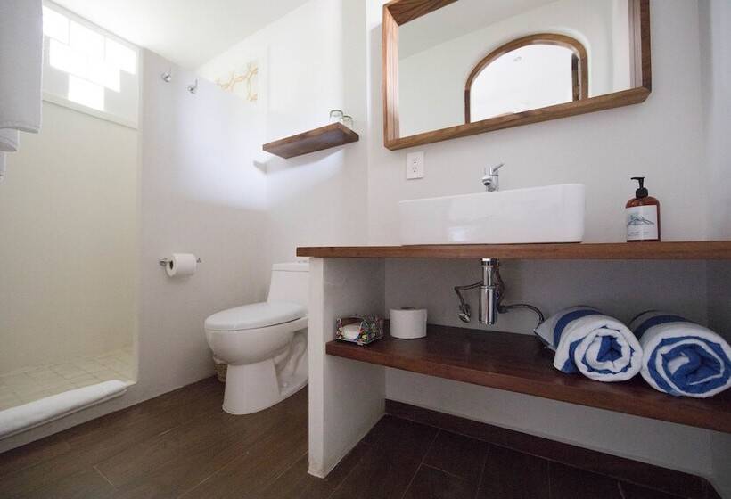 سوئیت راحتی, Pal.mar Hotel Tropical
