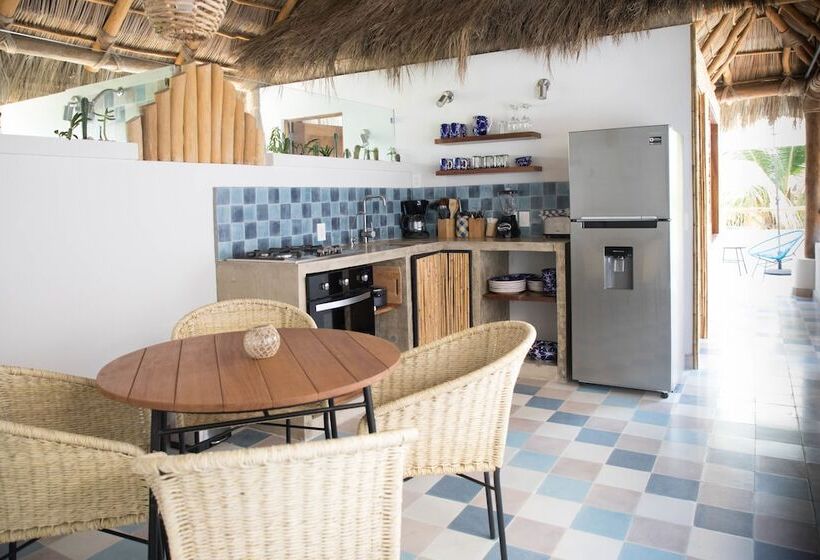 سوئیت پریمیوم, Pal.mar Hotel Tropical