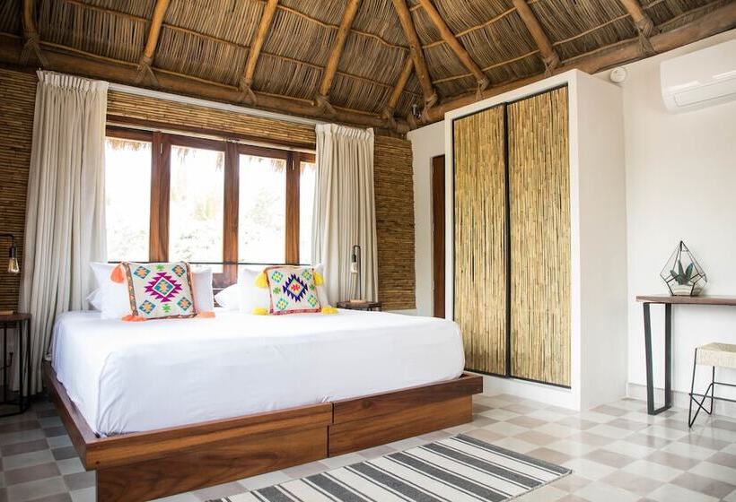 سوئیت پریمیوم, Pal.mar Hotel Tropical