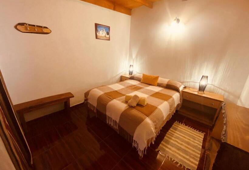 带共用浴室的标准房间, Hostal Katari