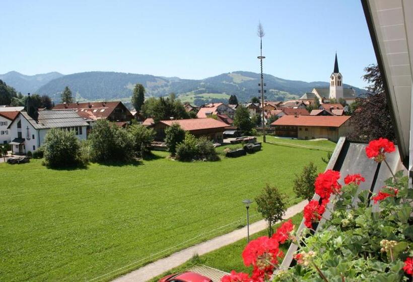 Номер Deluxe с Балконом, Allgäuer Hof