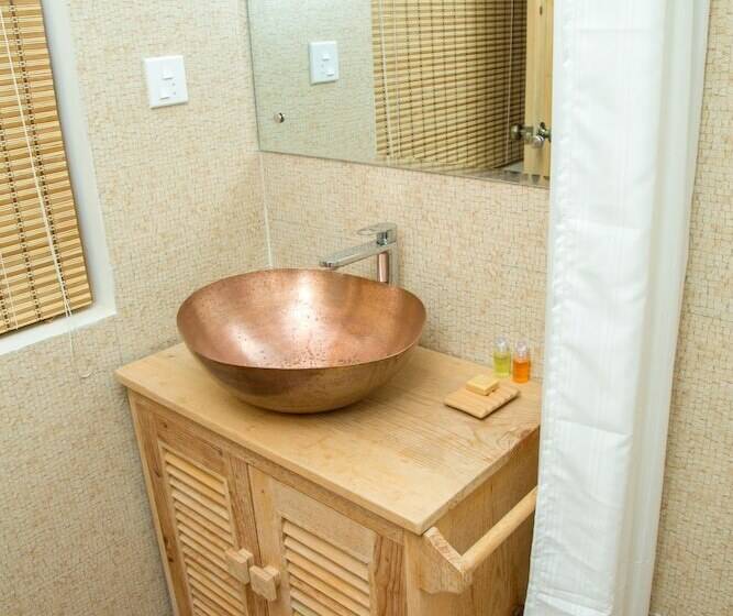 آپارتمان خانوادگی 2 خوابه, Indsu Home