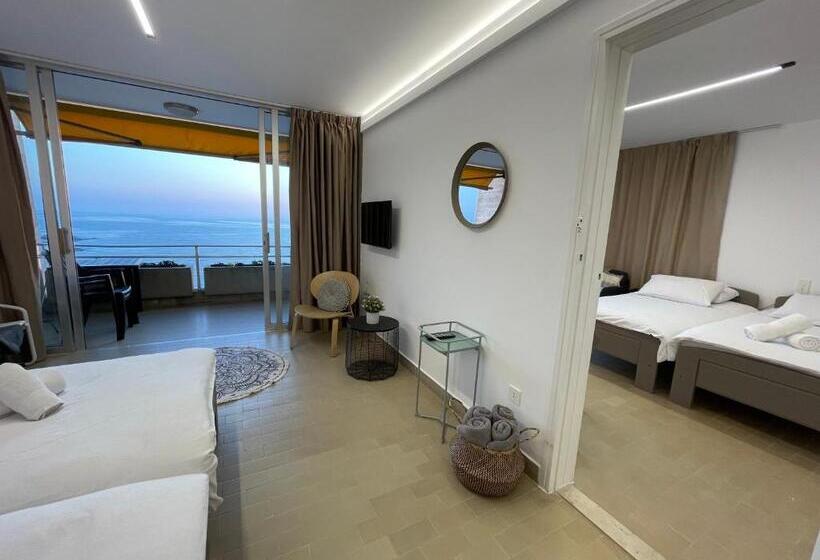 اتاق خانوادگی با چشم‌انداز دریا, St Paul Resort