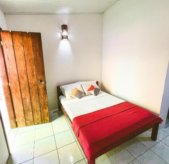 سوییت, Buddy S Hostel Itacaré